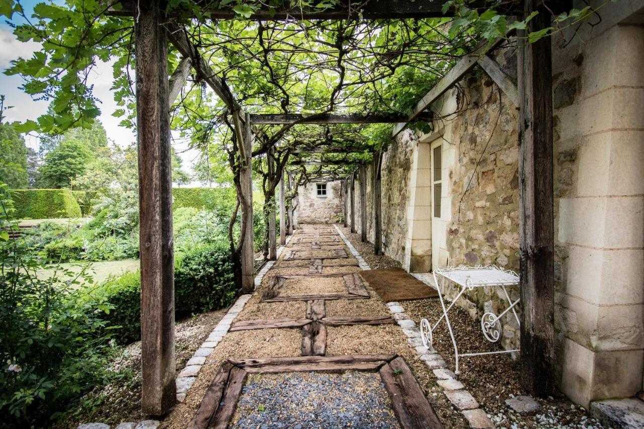Chateau De Noirieux Briollay Bagian luar foto