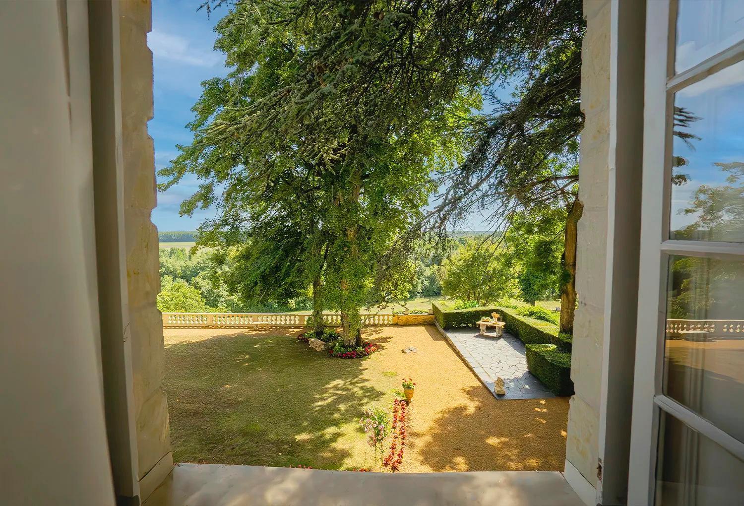 Chateau De Noirieux Briollay Bagian luar foto